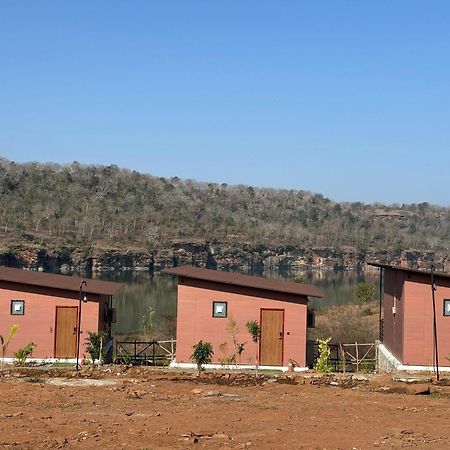 Gurla Gandhisagar Forest Retreat酒店 外观 照片